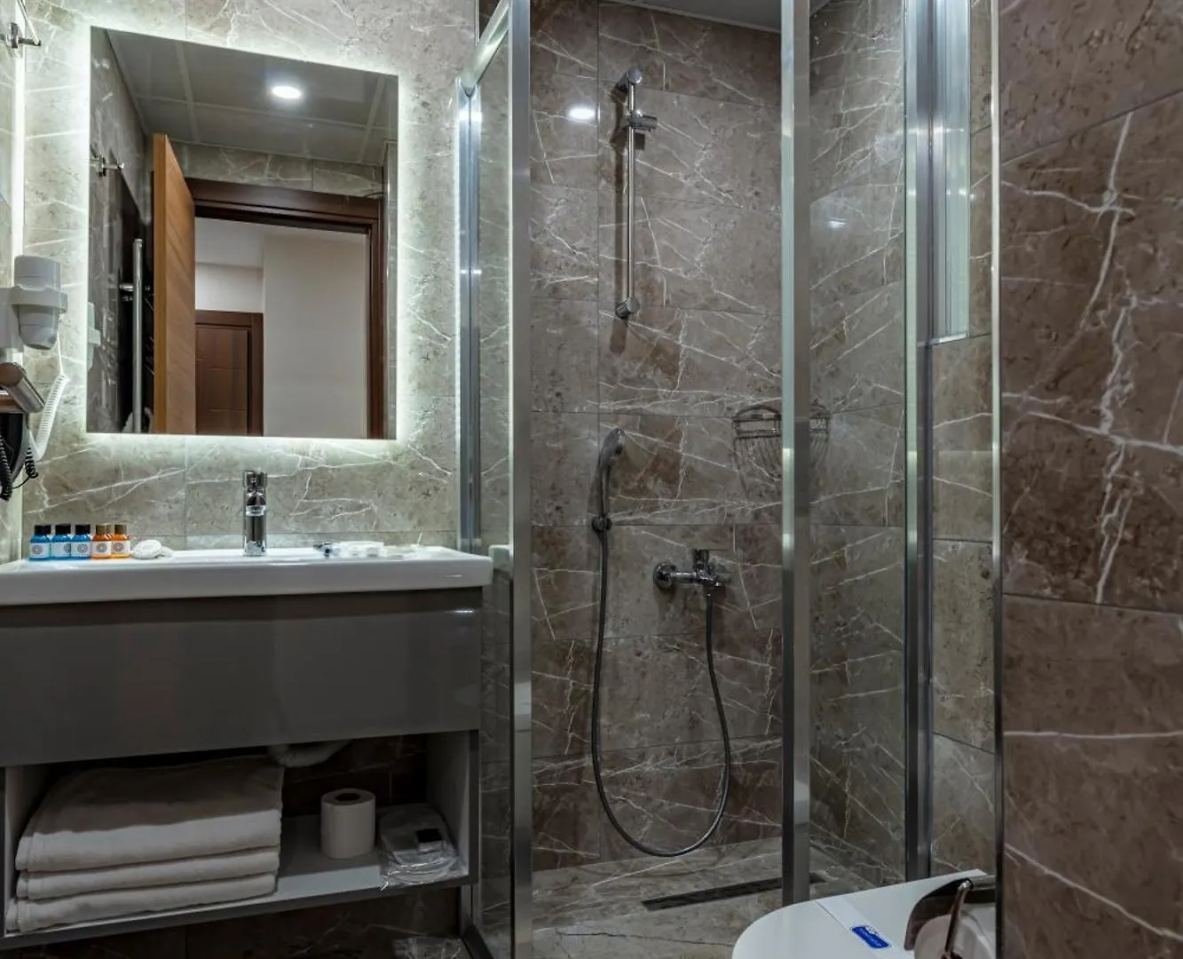 ****  Grand Hamit By Karadayi Airport Hotel Arnavutkoy Türkei